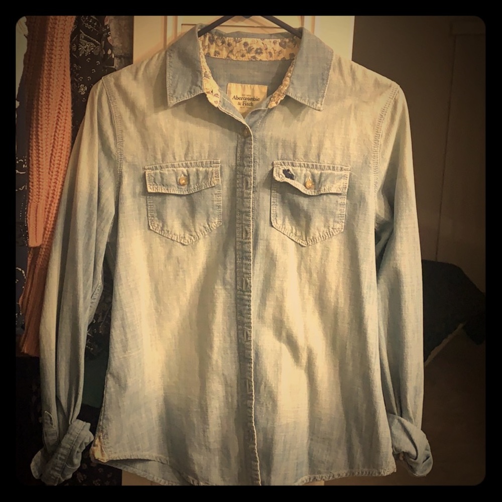 Abercrombie & Fitch button down denim cardigan
